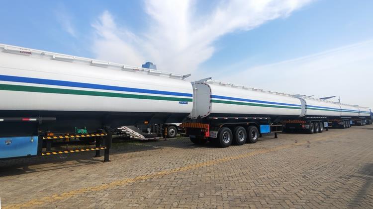 Tri Axle 42000 Lts Petrol Tanker Trailer for Sale In Ghana