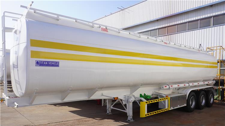 Tri Axle 42000 Liters Oil Tanker Trailer with Best Price