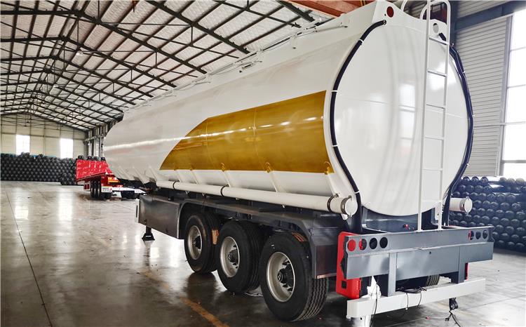 Tri Axle Petrol Tanker for Sale with Capacity 40000 Liters In Burundi Gitega - Second Hand