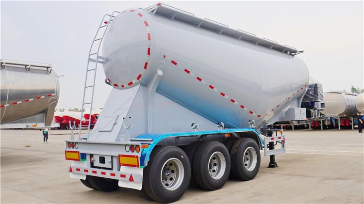 Tri Axle 30m3 Pneumatic Sand Tanker Trailers for Sale in Africa