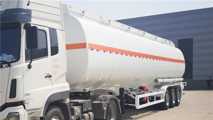 60000 Liters Monoblock Tanker Trailer for Sale In Tanzania