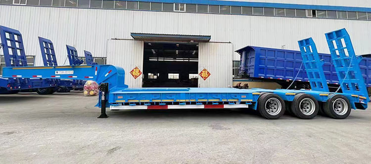 3 Axle Low Bed Container Trailer for Sale in Tanzania