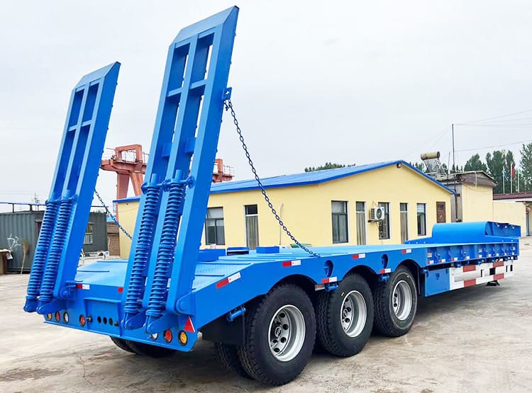 80 Ton 3 Axle Low Bed Loader Trailer for Sale in Ghana