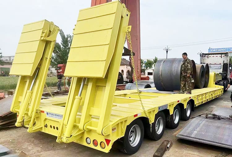 4 Line 8 Axle 130 Ton Truck Lowbed Semi Trailer for Sale Price