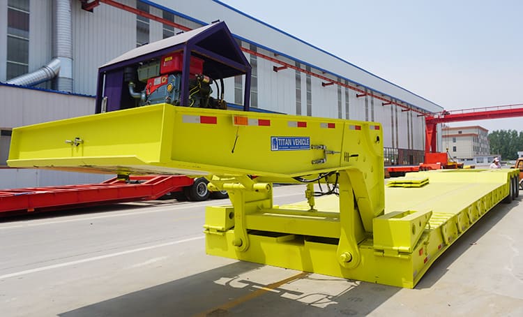 What is a Removable Gooseneck Trailer? | 130 T Removable Gooseneck Lowboy Trailer for Sale