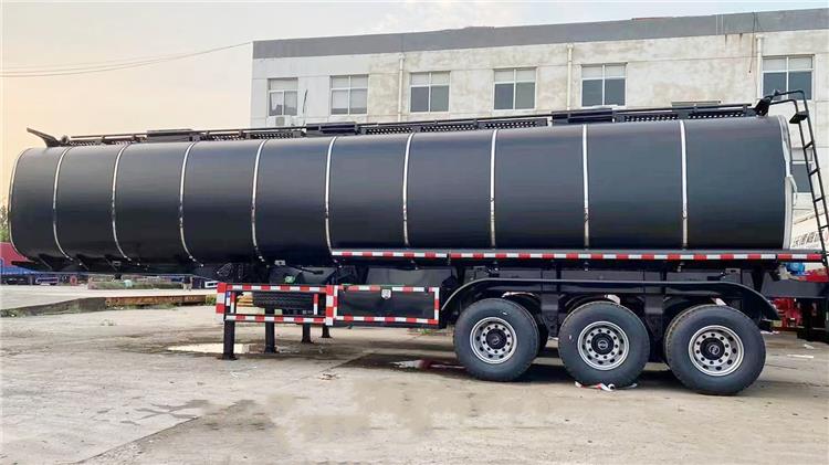 Tri Axle Asphalt Tanker Trailer with 40000 L Capacity for Sale In Guyana