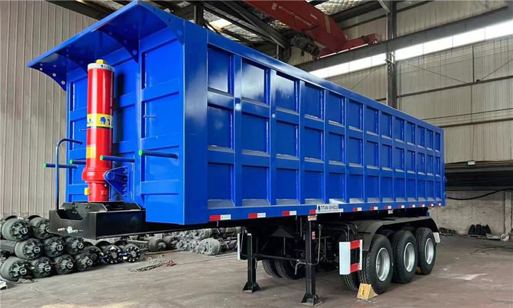 Tri Axle Semi Tipper Trailer for Sale with 40-45 Ton Loading Capacity In Cameroon