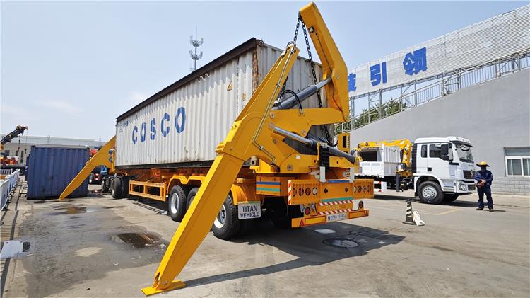 40 foot Side Loader Trailer with 37 Ton Capacity Crane