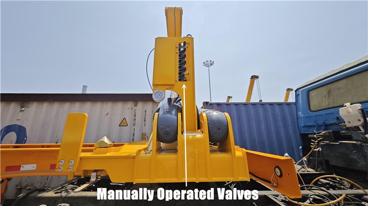 40 foot Side Loader Trailer with 37 Ton Capacity Crane