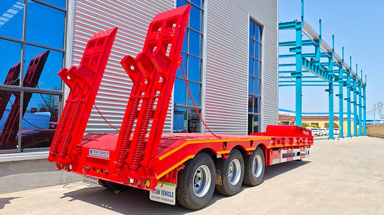 3 Axle Excavator Low Loader Trailer Truck for Sale in Zambia
