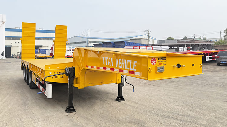 Tri Axle Lowbed Truck Trailer Price for Sale in Mali