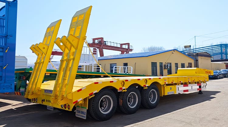 3 Axle 60 Ton Semi Low Loader Trailer for Sale in Mali