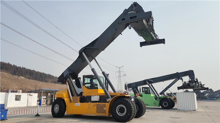 Container Stacker Reach Truck Machine Price for Sale | XCMG XCS4531k