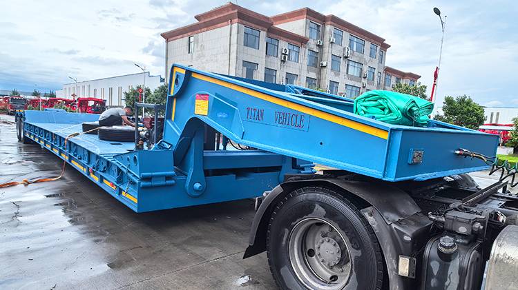 Heavy Equipment Removable Gooseneck Lowboy Trailer for Sale in Ghana