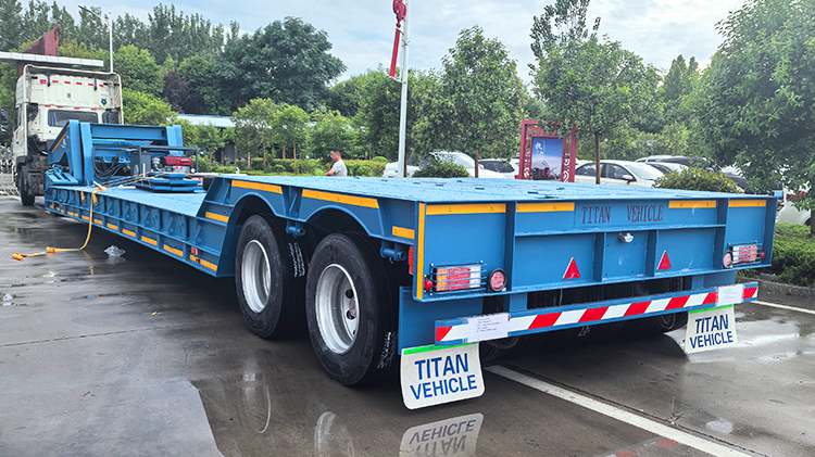 Heavy Equipment Removable Gooseneck Lowboy Trailer for Sale in Ghana