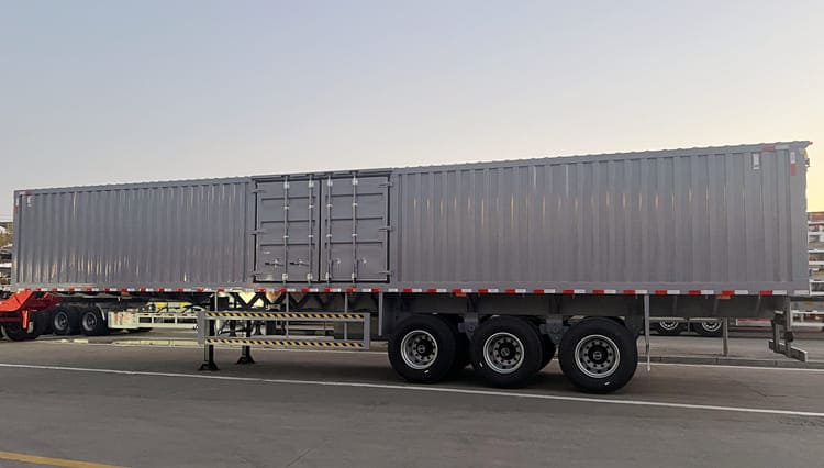 3 Axle Dry Van Box Semi Trailer for Sale in Zimbabwe 