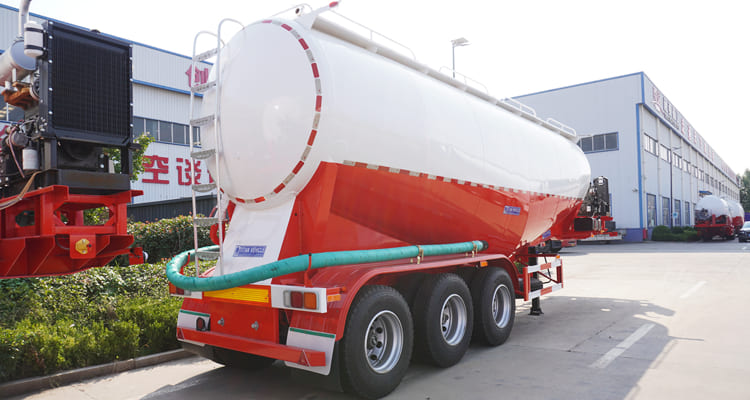 Pneumatic Dry Bulk Tanker Trailer for Sale