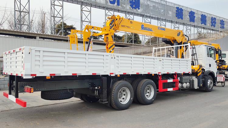 Howo Telescopic Boom Truck Mounted Crane for Sale Near Me