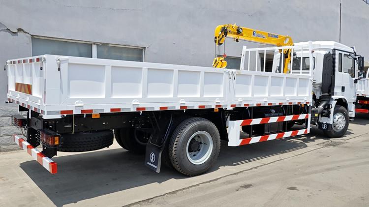 Shacman L3000 5/8 Ton Small Truck Mounted Cranes for Sale
