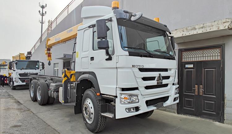 Howo Lorry Crane Truck Mounted Crane 10 Ton for Sale Price