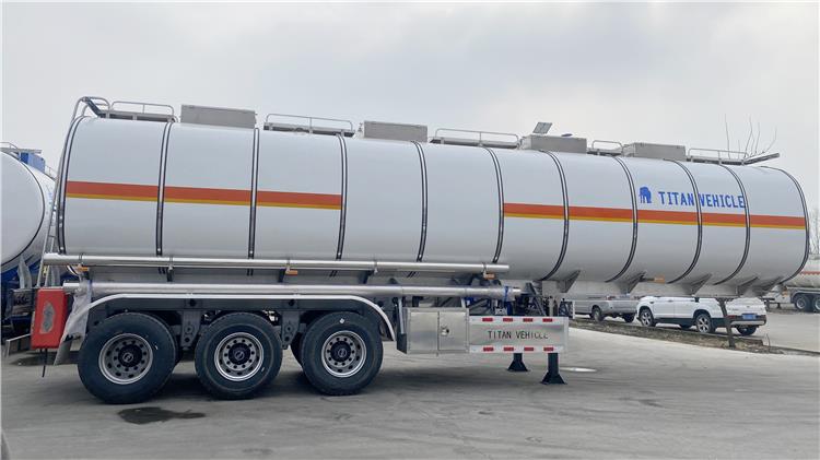 Tri Axle 45000 Liters Aluminum Tanker Trailer for Sale In Tanzania