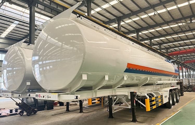TITAN 3 Axle 45000 Liters Fuel Tanker Trailer for Sale in Mali
