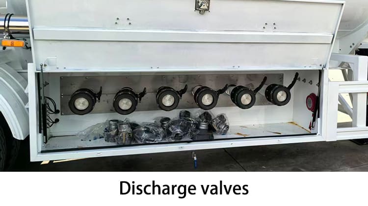 TITAN Diesel Tanker Trailer for Sale in Mali - 4 Axle 6 Compartments