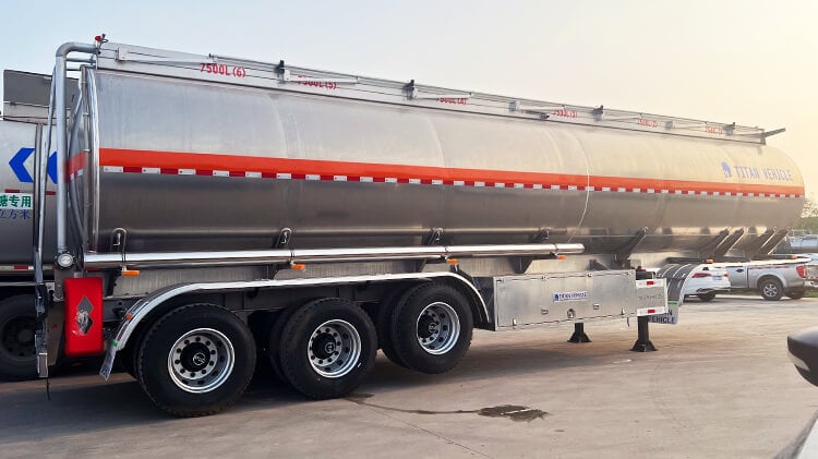 Titan 3 Axle Aluminum Tanker Trailer for Sale in Guinea