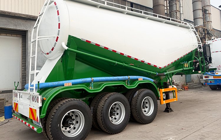 3 Axle 30 cbm Bulk Cement Tank Semi Trailer for Sale in Liberia