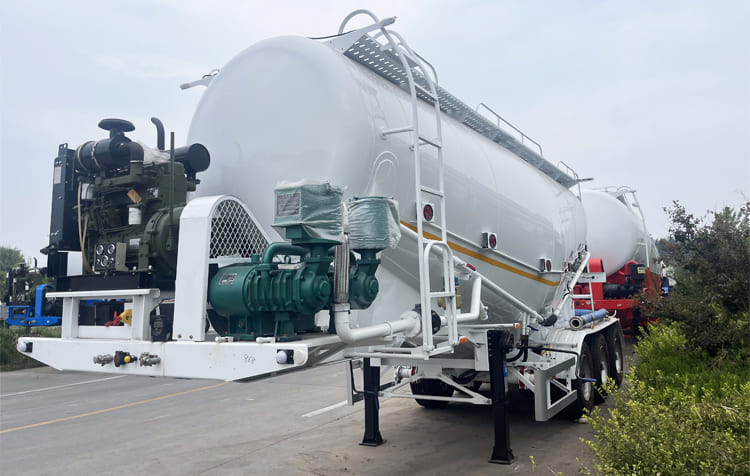 35 CBM Bulk Cement Tanker Trailer for Sale in United Arab Emirates