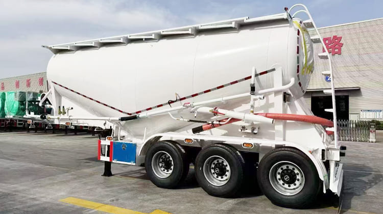 pneumatic dry bulk trailer