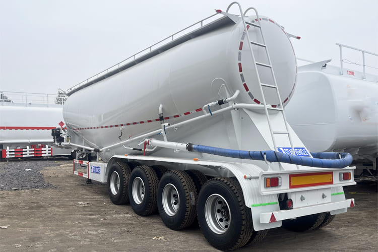 50 CBM Dry Bulk Cement Tanker Semi Trailer for Sale in UAE
