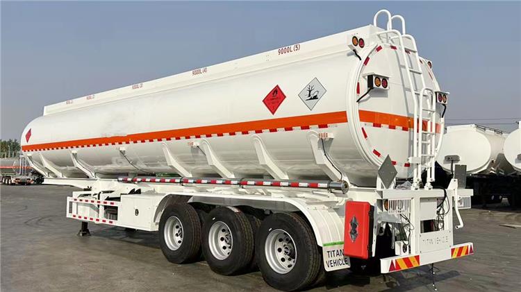 3 Axle 45000 Liters Oil Tanker Trailer with 5 Compartment for Sale In DR Congo