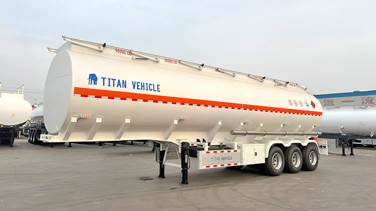 Our 45000-liter palm oil tanker is purpose-built to handle temperature-sensitive edible palm oil, and it is the ideal oil tanker trailer for businesses searching for a reliable oil tanker trailer for sale to support bulk edible oil supply chains across Mali. This palm oil tanker stands apart from standard liquid transport trailers thanks to its integrated insulation and optional heating piping, a critical feature for operators in Mali who struggle with palm oil solidification during transit and storage. Every oil tanker trailer we manufacture follows strict food-grade liquid transport standards, so buyers in Mali can move large batches of palm oil without contamination, quality loss or unexpected unloading delays. When you are sourcing an oil tanker trailer for sale for your edible oil distribution network, this 45000L palm oil tanker delivers the high payload capacity and consistent performance that keeps your logistics in Mali running smoothly.