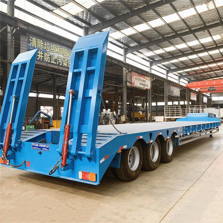3 Axle Trailer Semi Lowbed for Sale
