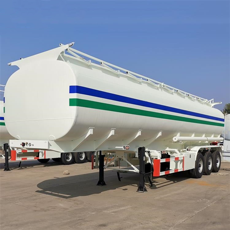 Tri Axle 50000 Liters Oil Tanker Trailer